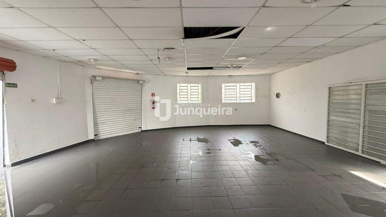 Salão para alugar, no bairro Santa Terezinha em Piracicaba - SP