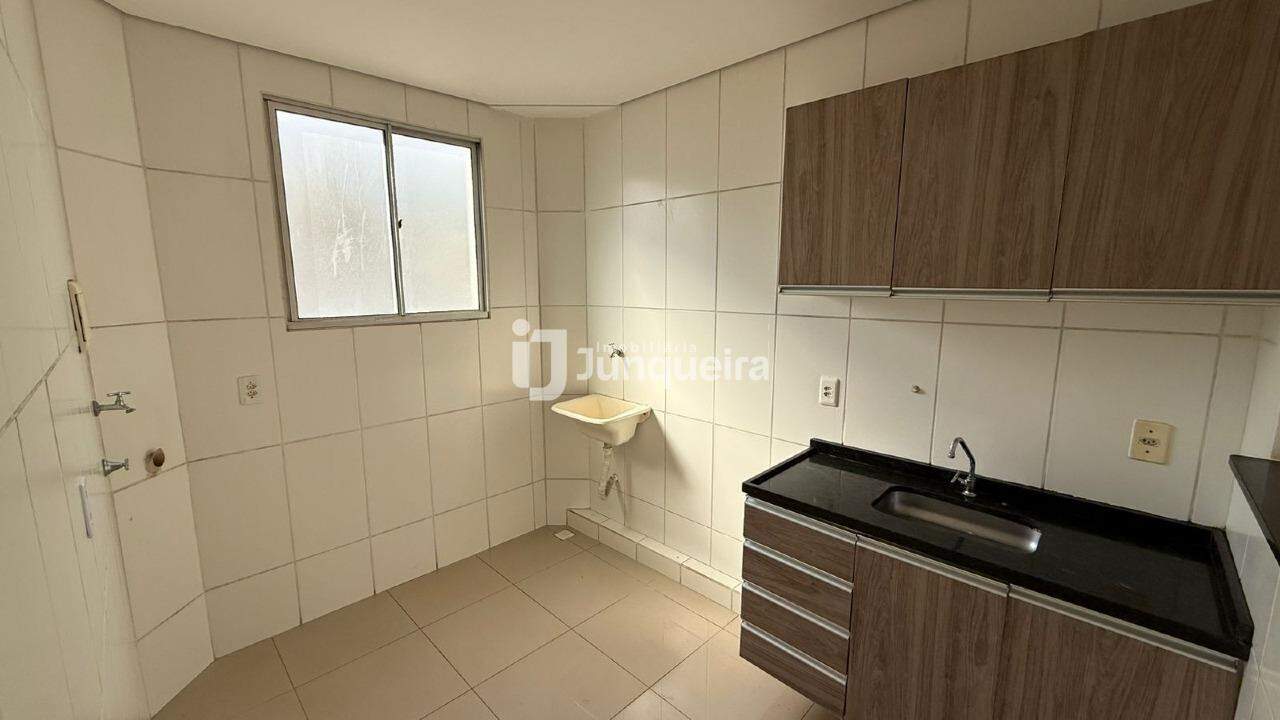 Apartamento para alugar no Clube Parque Paradiso, 2 quartos, no bairro Santa Terezinha em Piracicaba - SP