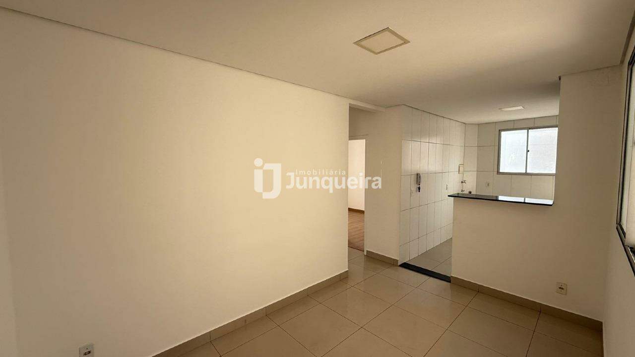 Apartamento para alugar no Clube Parque Paradiso, 2 quartos, no bairro Santa Terezinha em Piracicaba - SP