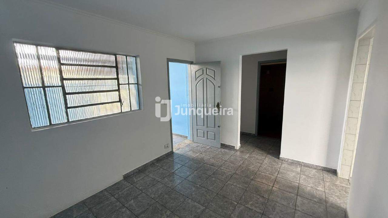 Casa para alugar, 2 quartos, 2 vagas, no bairro Jardim Castor em Piracicaba - SP