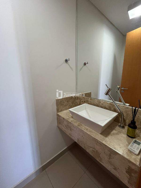 Apartamento para alugar no Torres Delta Club, 3 quartos, sendo 1 suíte, 3 vagas, no bairro Alto em Piracicaba - SP