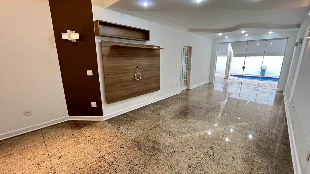 Casa para alugar, 3 quartos, sendo 1 suíte, 2 vagas, no bairro Terras de Piracicaba IV em Piracicaba - SP