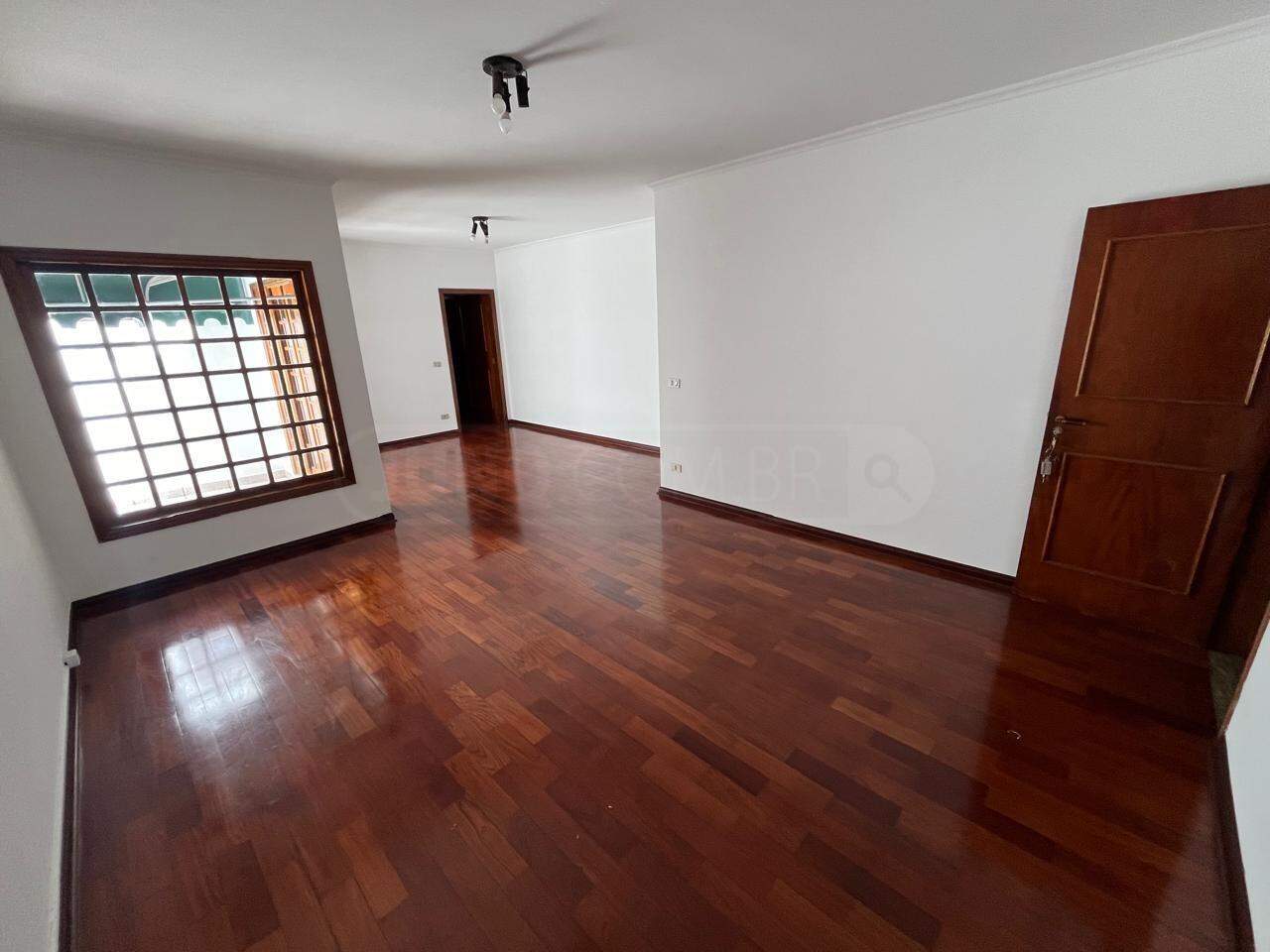 Casa para alugar, 3 quartos, sendo 1 suíte, 2 vagas, no bairro Jardim São Cristóvão II em Rio das Pedras - SP