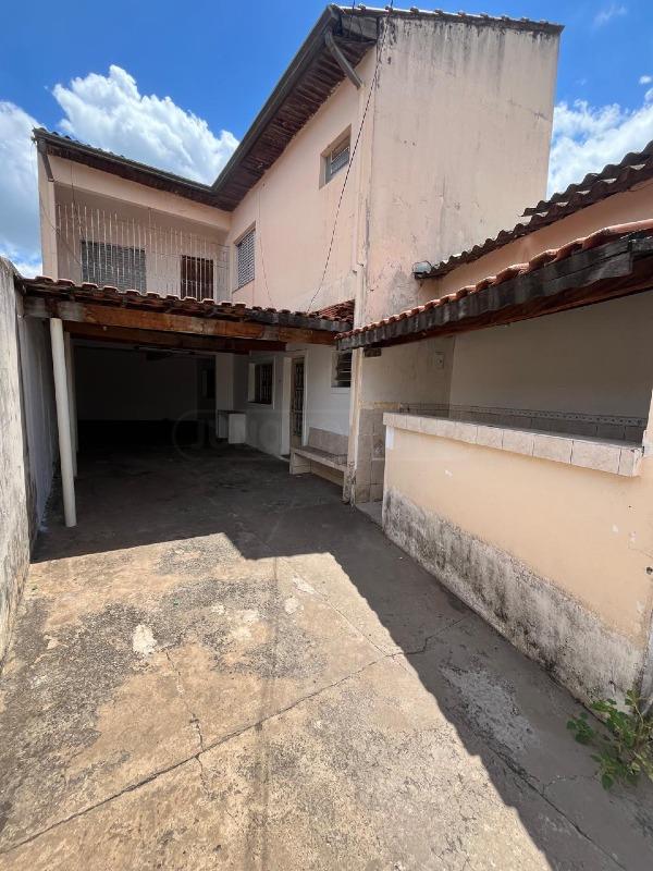 Casa para alugar, 3 quartos, sendo 1 suíte, 1 vaga, no bairro Parque Água Branca em Piracicaba - SP