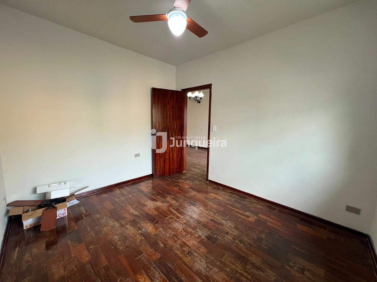Casa para alugar, 3 quartos, sendo 1 suíte, 3 vagas, no bairro São Dimas em Piracicaba - SP