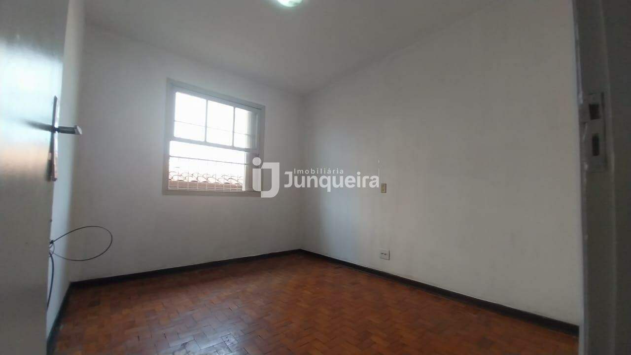Casa para alugar, 3 quartos, 1 vaga, no bairro Vila Independência em Piracicaba - SP