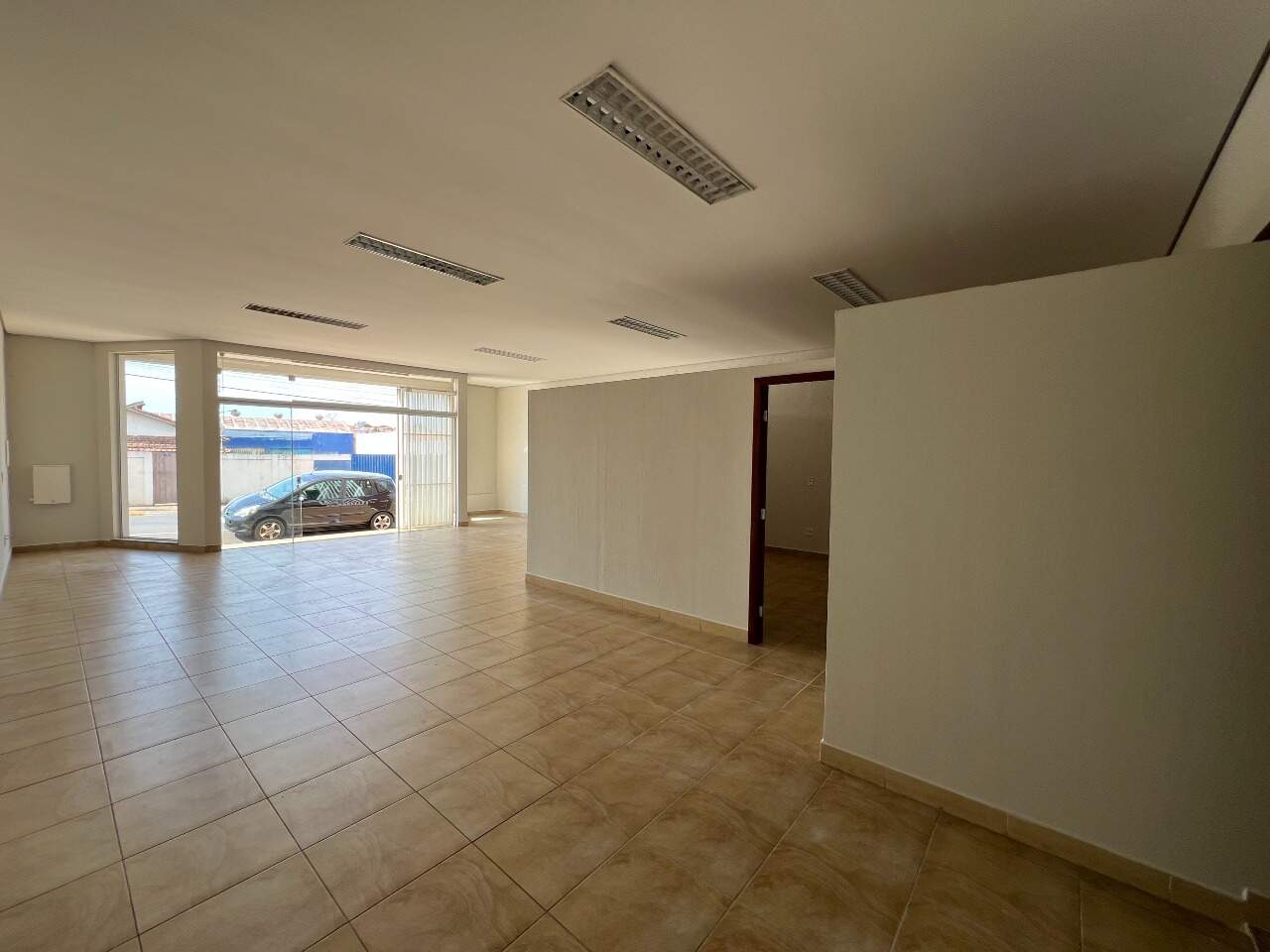 Salão para alugar, no bairro Centro em Rio das Pedras - SP