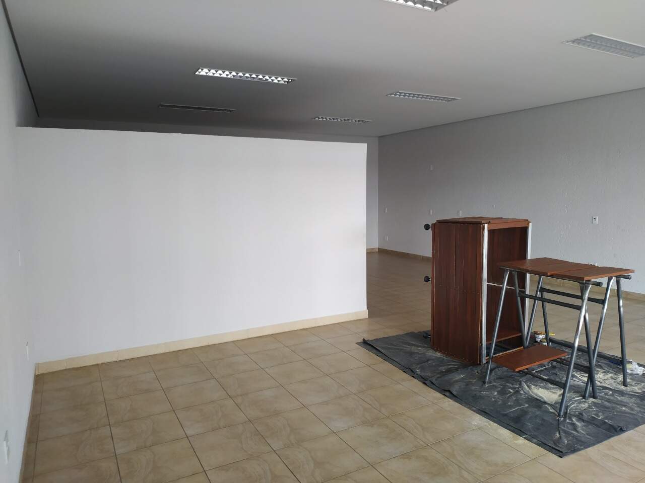 Salão para alugar, no bairro Centro em Rio das Pedras - SP