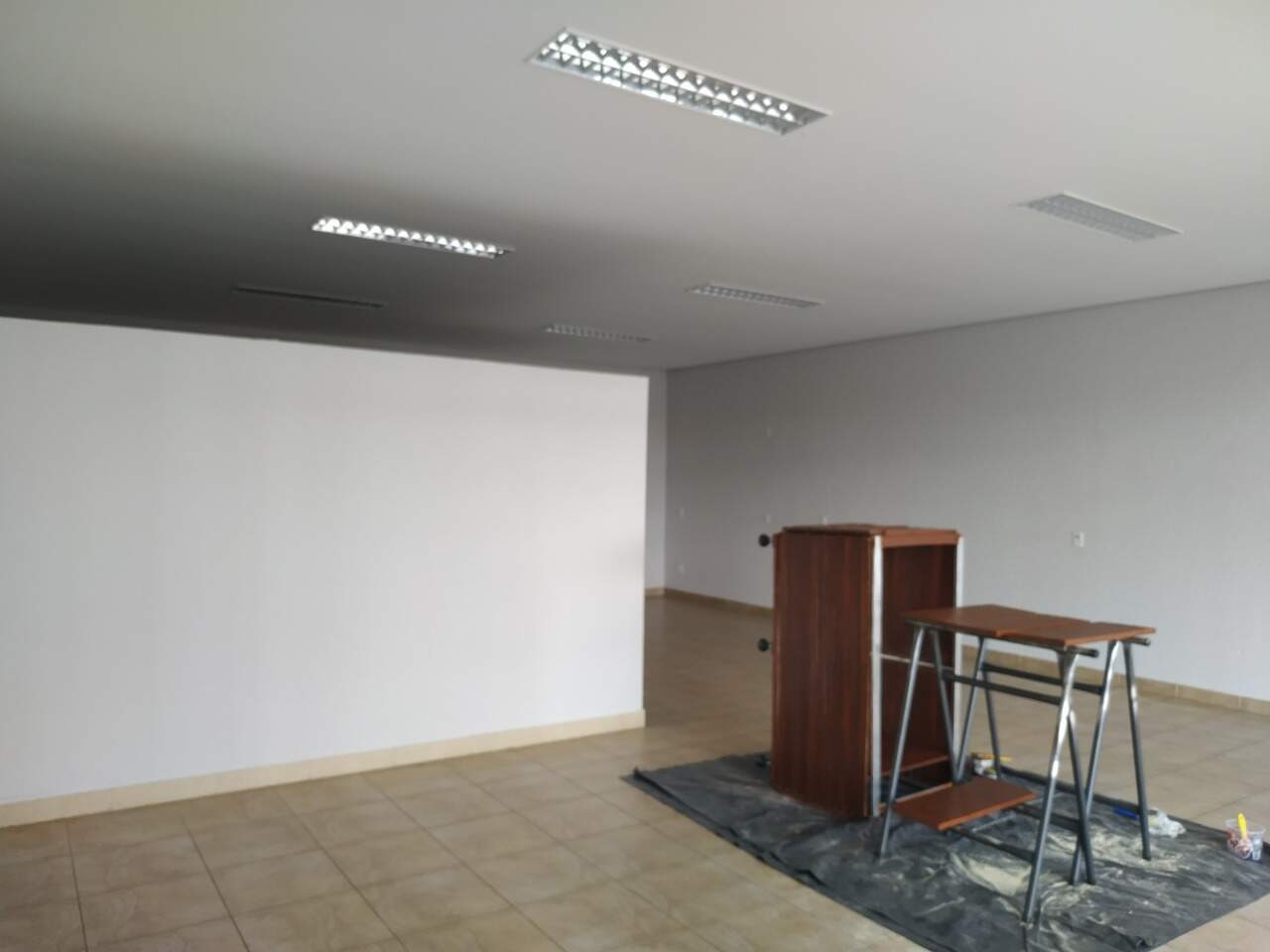 Salão para alugar, no bairro Centro em Rio das Pedras - SP