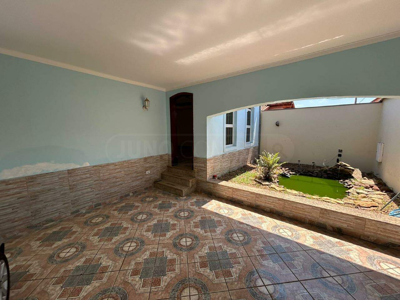 Casa para alugar, 3 quartos, sendo 1 suíte, 2 vagas, no bairro Santa Terezinha em Piracicaba - SP