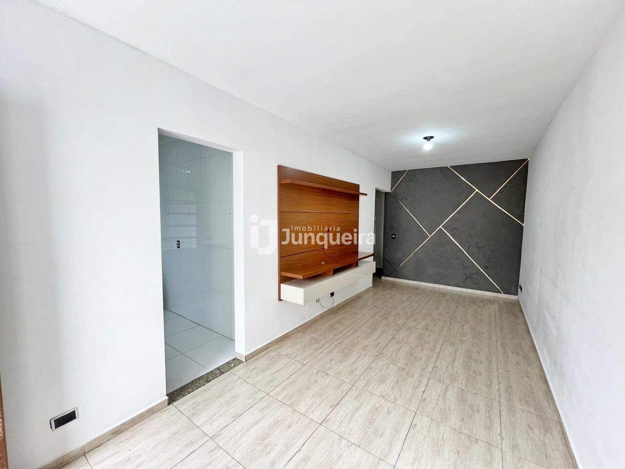 Casa à venda, 2 quartos, 2 vagas, no bairro Parque das Águas em Piracicaba - SP