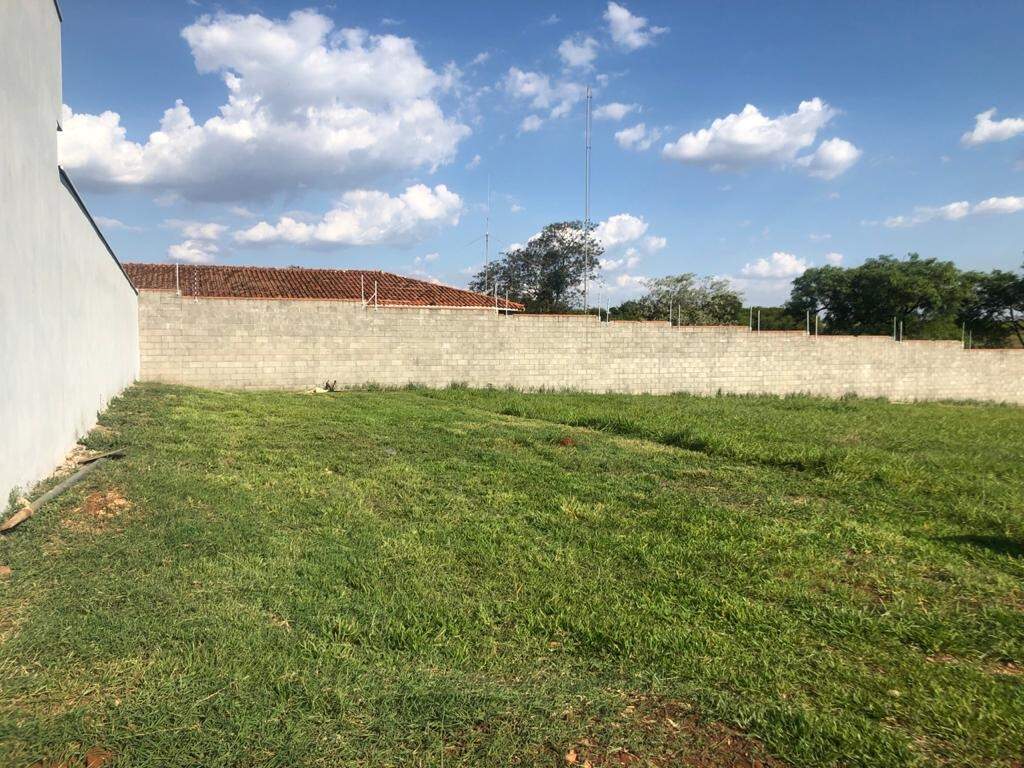 Terreno em Condomínio à venda no Moinho Vermelho, no bairro Água Seca em Piracicaba - SP
