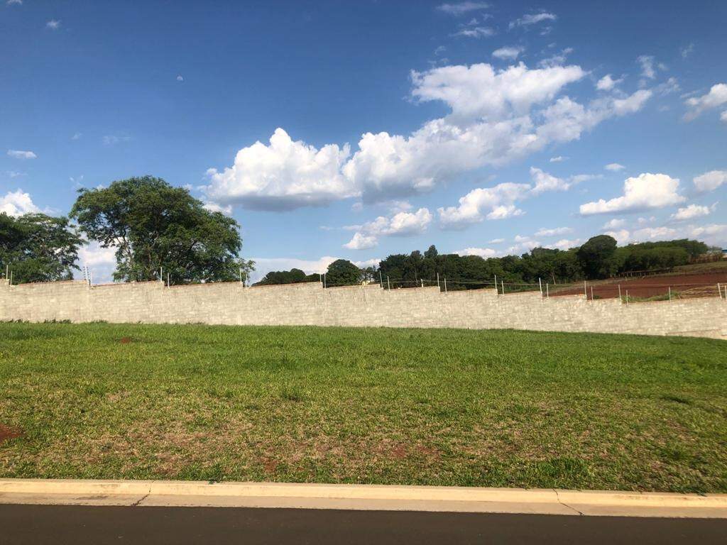 Terreno em Condomínio à venda no Moinho Vermelho, no bairro Água Seca em Piracicaba - SP