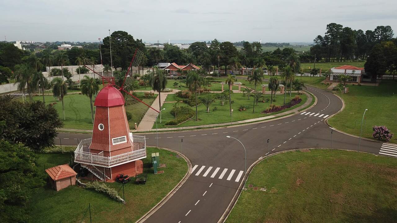 Terreno em Condomínio à venda no Moinho Vermelho, no bairro Água Seca em Piracicaba - SP