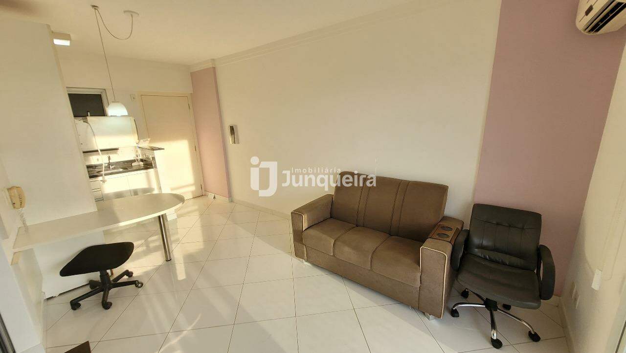 Apartamento para alugar no Santiago, 1 quarto, 1 vaga, no bairro Cidade Alta em Piracicaba - SP