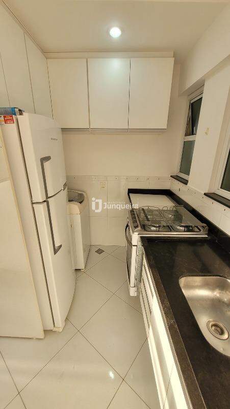 Apartamento para alugar no Santiago, 1 quarto, 1 vaga, no bairro Cidade Alta em Piracicaba - SP