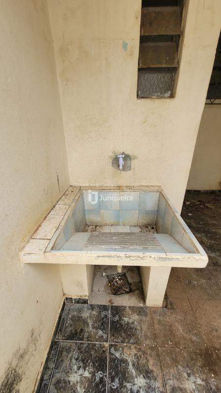 Casa para alugar, 3 quartos, 2 vagas, no bairro Vila Independência em Piracicaba - SP