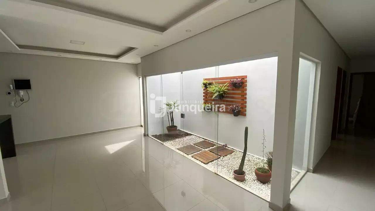 Casa para alugar, 2 quartos, 2 vagas, no bairro Jardim dos Manacás em Piracicaba - SP
