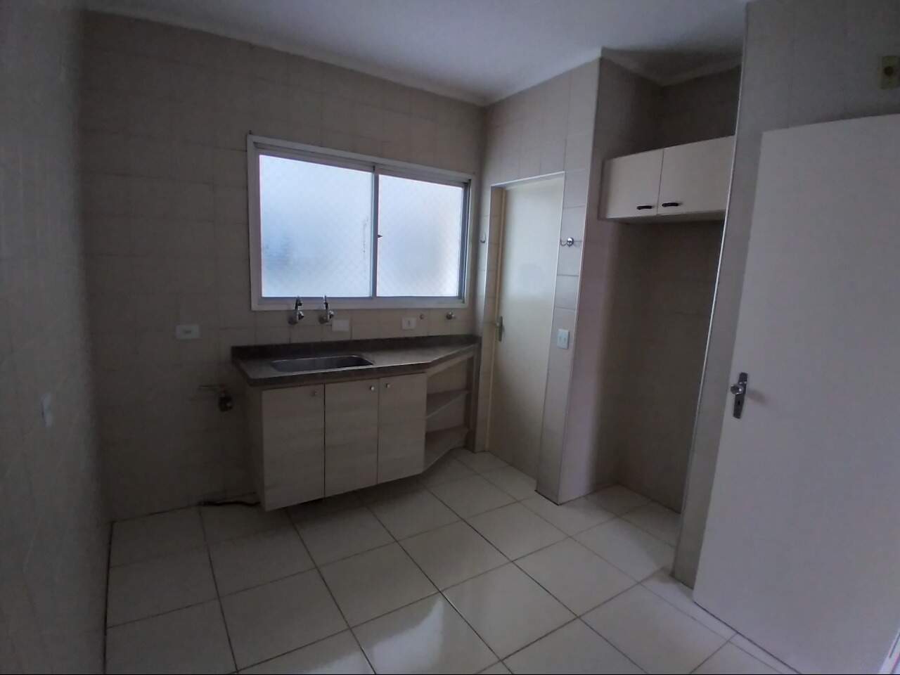 Apartamento para alugar no Portal das Flores, 3 quartos, sendo 1 suíte, 1 vaga, no bairro Jardim Caxambu em Piracicaba - SP