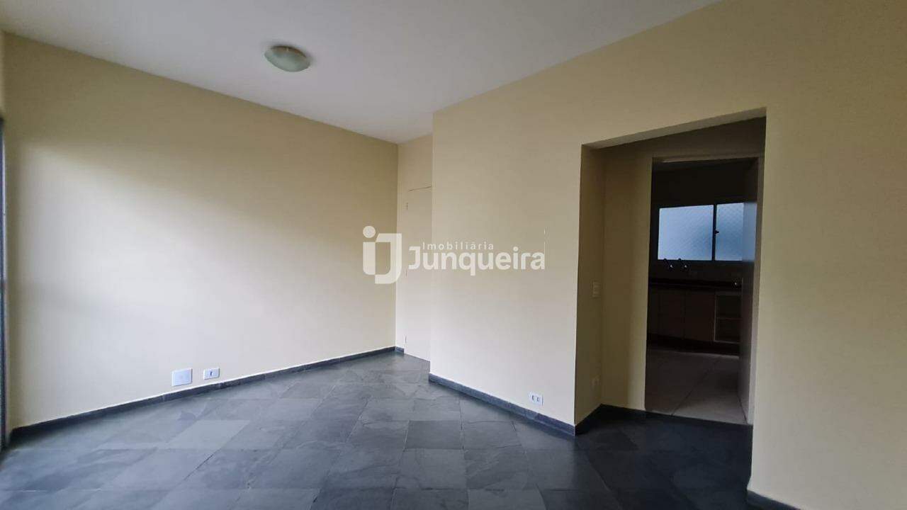 Apartamento para alugar no Portal das Flores, 3 quartos, sendo 1 suíte, 1 vaga, no bairro Jardim Caxambu em Piracicaba - SP
