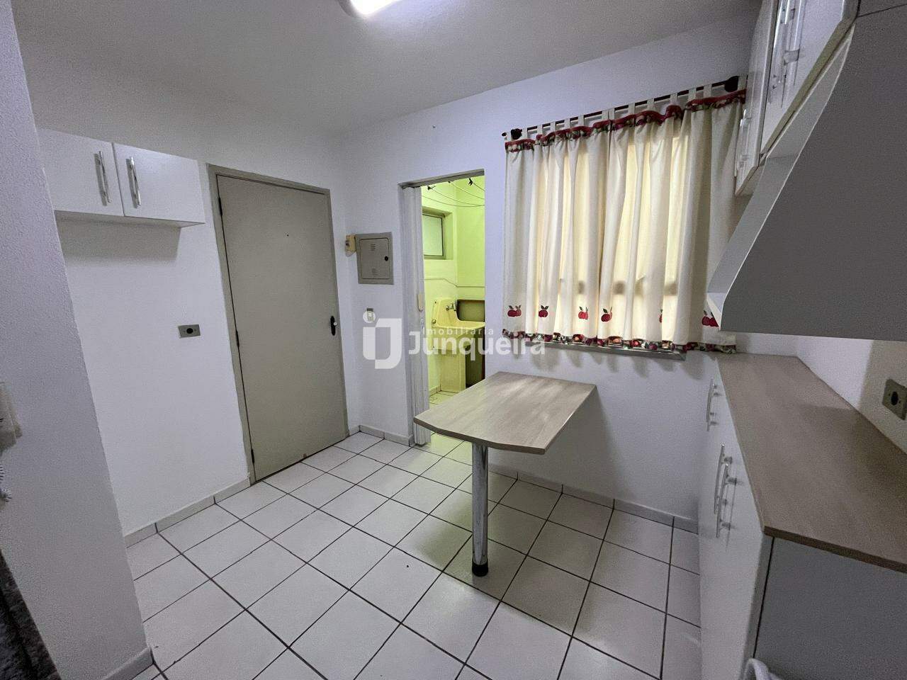 Apartamento para alugar no Ilha de Creta, 3 quartos, sendo 1 suíte, 1 vaga, no bairro Paulista em Piracicaba - SP