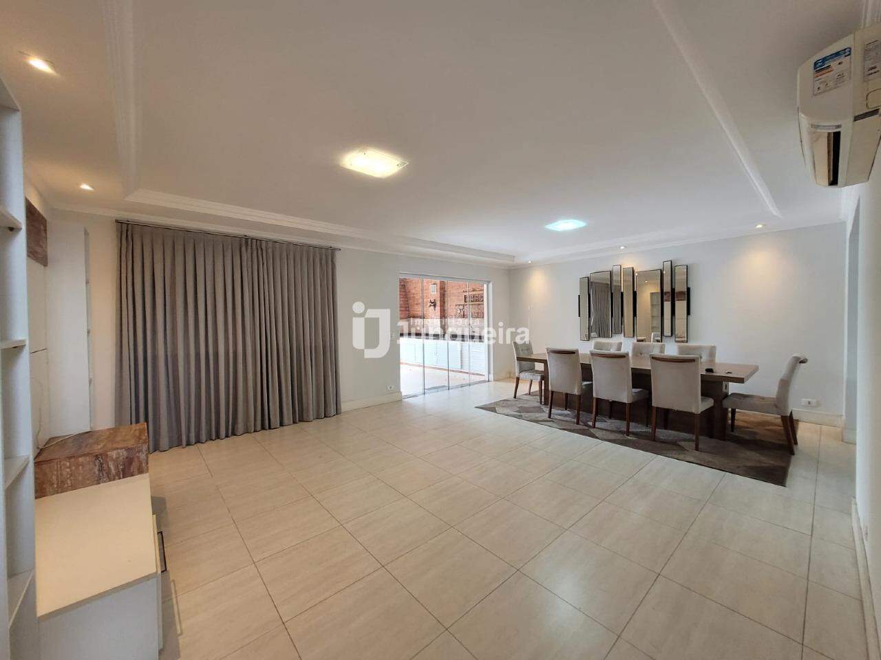 Casa em Condomínio para alugar no Águas Claras, 3 quartos, sendo 1 suíte, 4 vagas, no bairro Astúrias em Piracicaba - SP