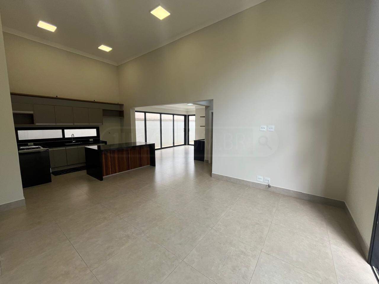 Casa em Condomínio para alugar no Vivendas de Java, 3 quartos, sendo 1 suíte, 4 vagas, no bairro Residencial Doutor Raul Coury em Rio das Pedras - SP