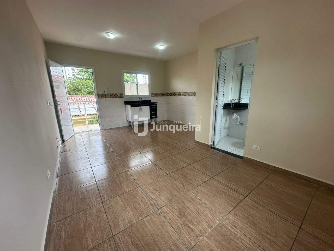 Kitnet para alugar, 1 quarto, 1 vaga, no bairro Centro em Piracicaba - SP