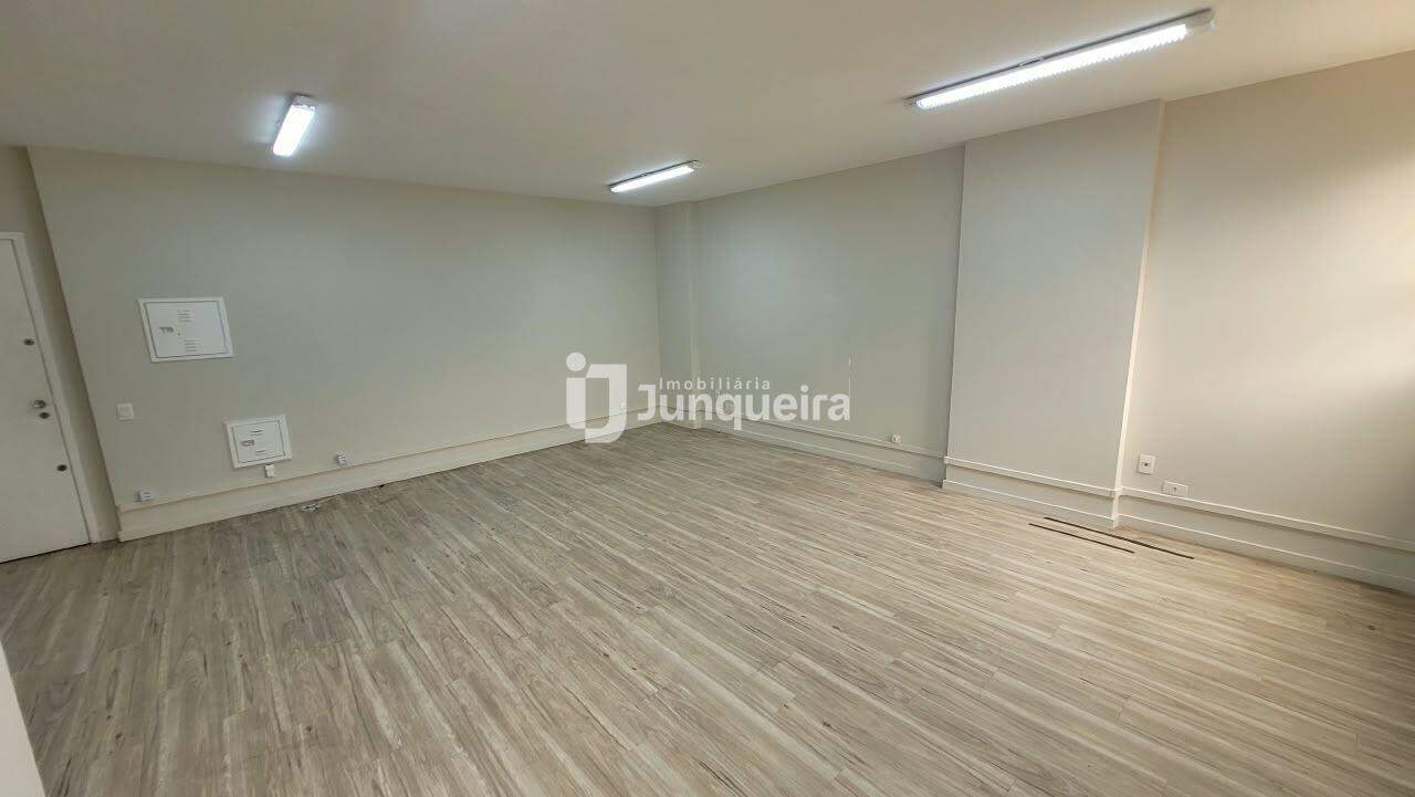 Sala Comercial para alugar, 2 vagas, no bairro Cidade Alta em Piracicaba - SP