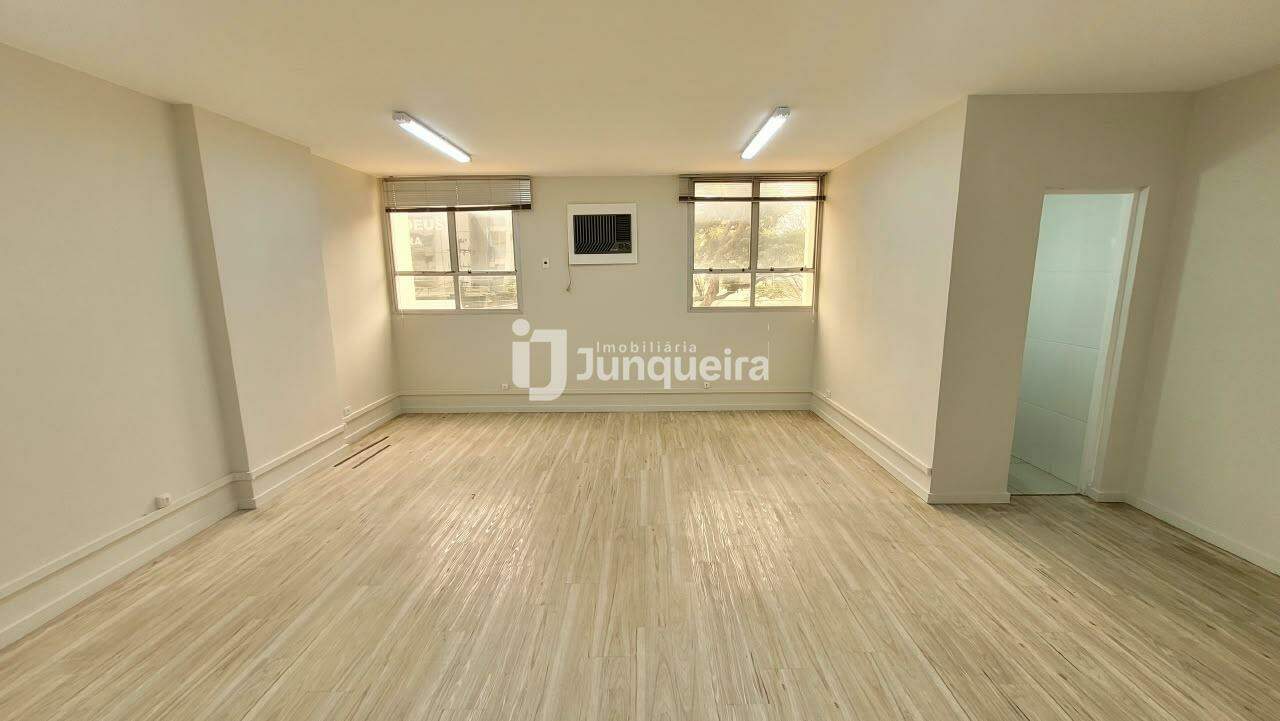 Sala Comercial para alugar, 2 vagas, no bairro Cidade Alta em Piracicaba - SP