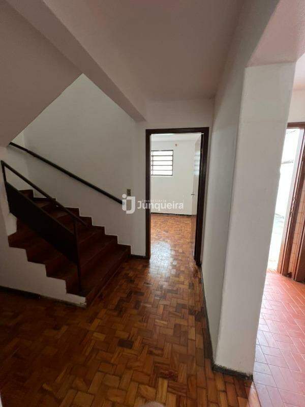 Casa para alugar, 4 quartos, 1 vaga, no bairro Areião em Piracicaba - SP