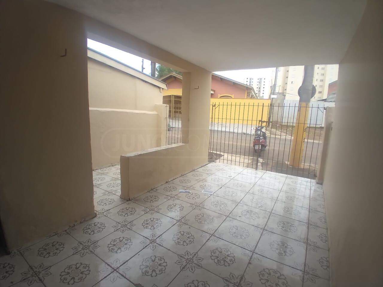 Casa para alugar, 2 quartos, 1 vaga, no bairro Dois Córregos em Piracicaba - SP