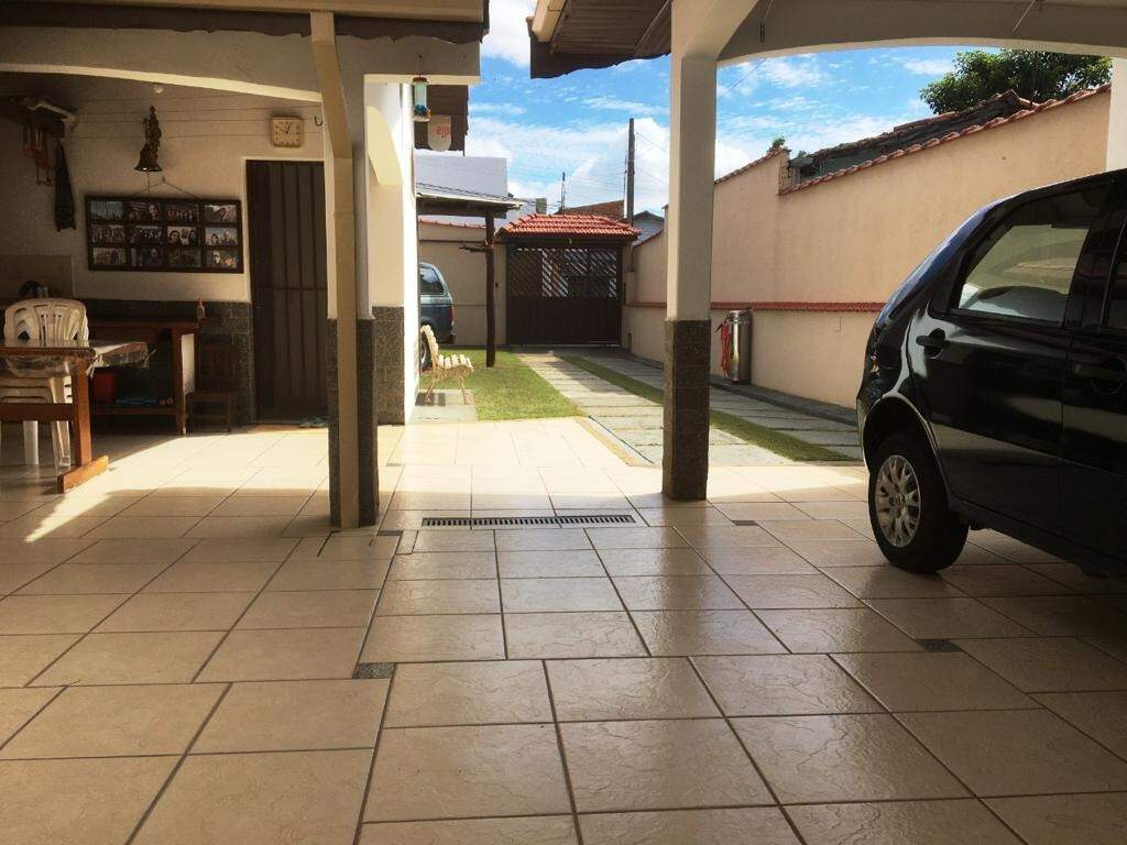 Casa à venda, 3 quartos, sendo 2 suítes, no bairro Paulicéia em Piracicaba - SP