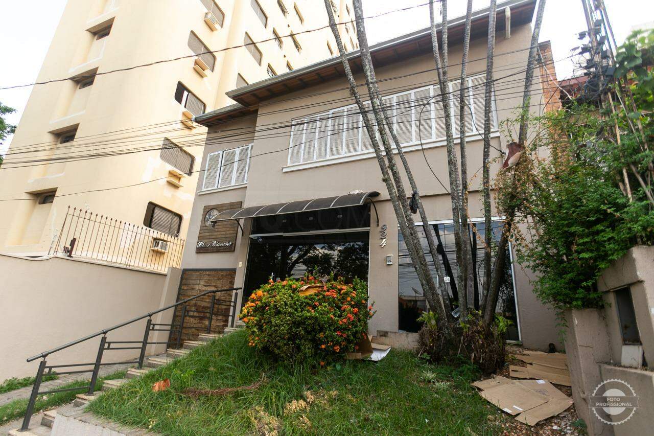 Casa Comercial à venda, 3 quartos, 2 vagas, no bairro Centro em Piracicaba - SP