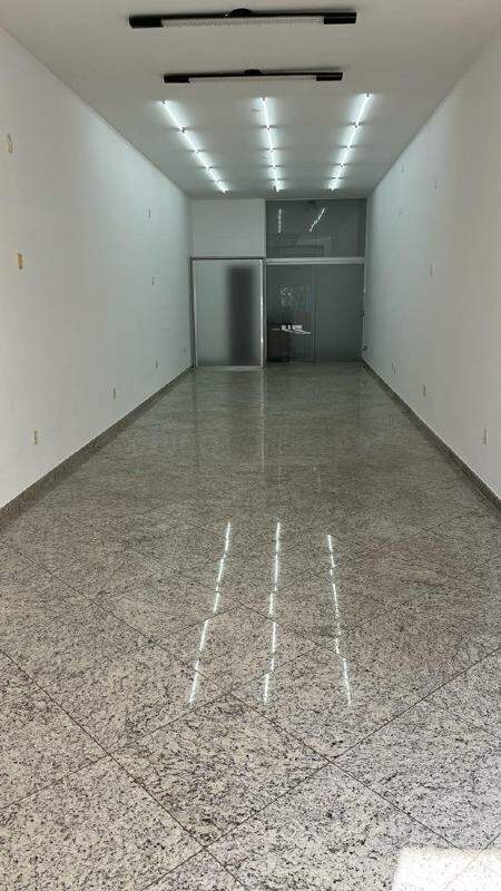 Salão para alugar, no bairro Centro em Rio das Pedras - SP