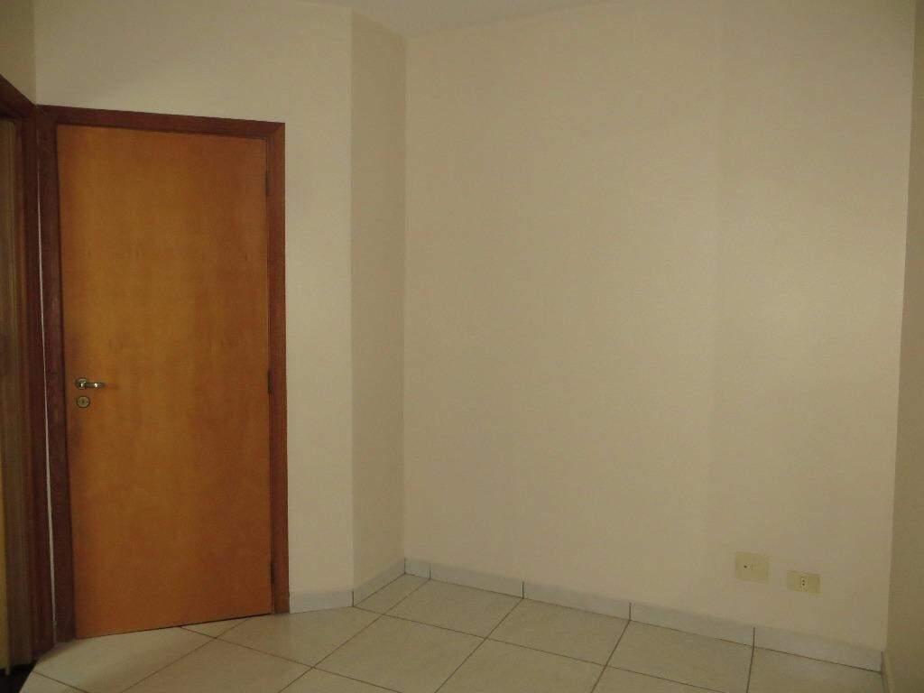 Apartamento à venda no Marajoara , 3 quartos, sendo 1 suíte, 1 vaga, no bairro Parque Santa Cecília em Piracicaba - SP