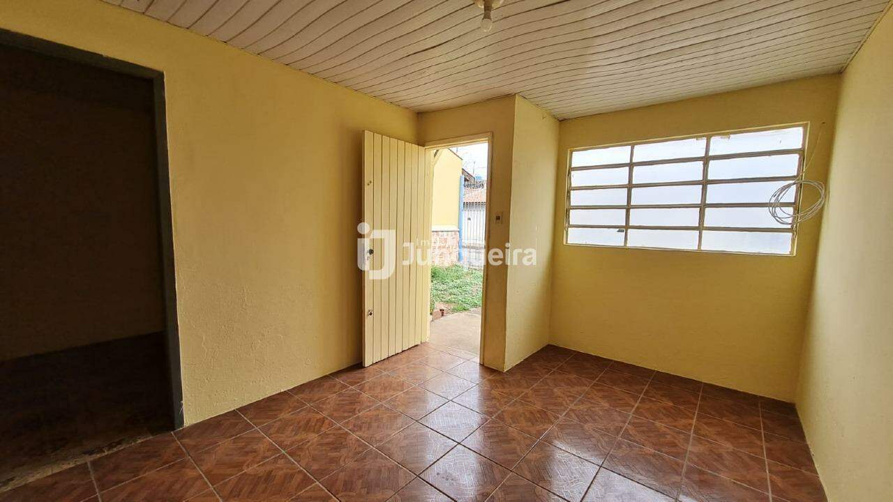 Casa para alugar, 2 quartos, 2 vagas, no bairro Jardim Primavera em Piracicaba - SP