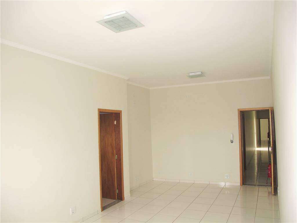 Sala Comercial para alugar, no bairro Santa Terezinha em Piracicaba - SP