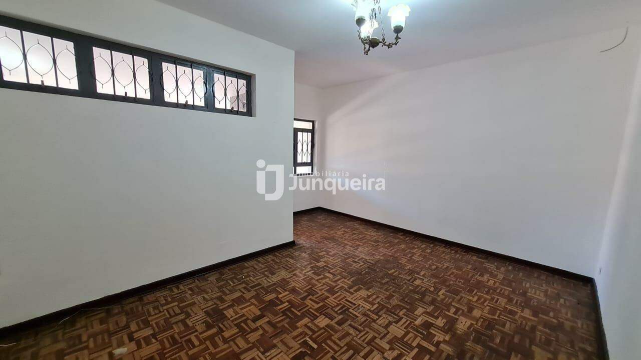 Casa para alugar, 2 quartos, 1 vaga, no bairro Castelinho em Piracicaba - SP