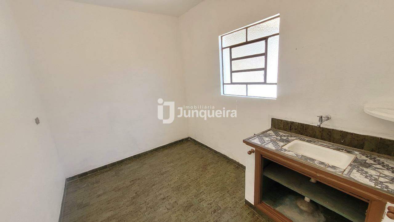 Casa para alugar, 1 quarto, no bairro Paulicéia em Piracicaba - SP