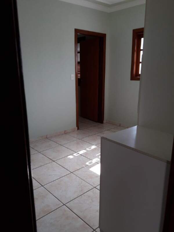 Casa à venda, 3 quartos, sendo 1 suíte, 2 vagas, no bairro Nova América em Piracicaba - SP