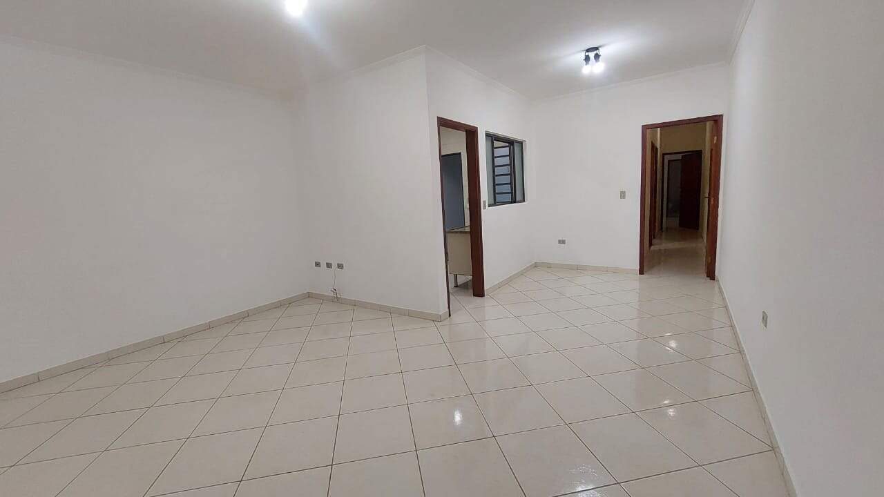 Casa para alugar, 2 quartos, sendo 1 suíte, 2 vagas, no bairro Jardim Caxambu em Piracicaba - SP