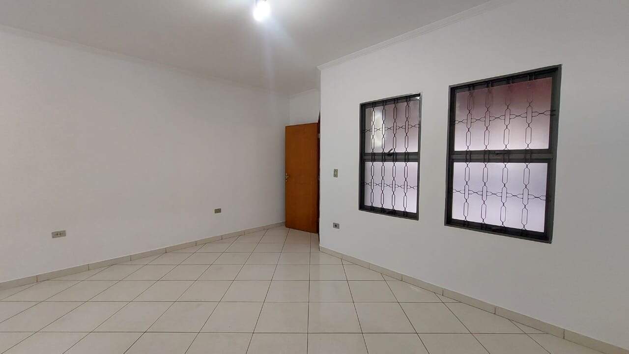 Casa para alugar, 2 quartos, sendo 1 suíte, 2 vagas, no bairro Jardim Caxambu em Piracicaba - SP
