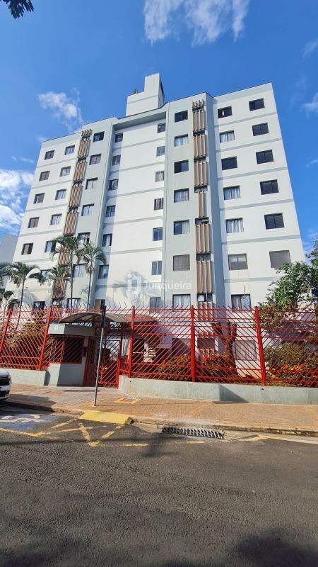 Apartamento para alugar no Edificio Saint Tropez, 1 quarto, 1 vaga, no bairro Cidade Alta em Piracicaba - SP