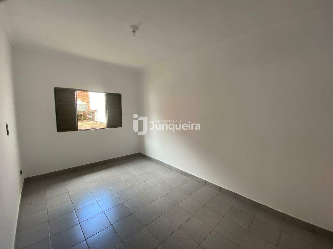 Casa à venda, 2 quartos, 2 vagas, no bairro Vila Independência em Piracicaba - SP