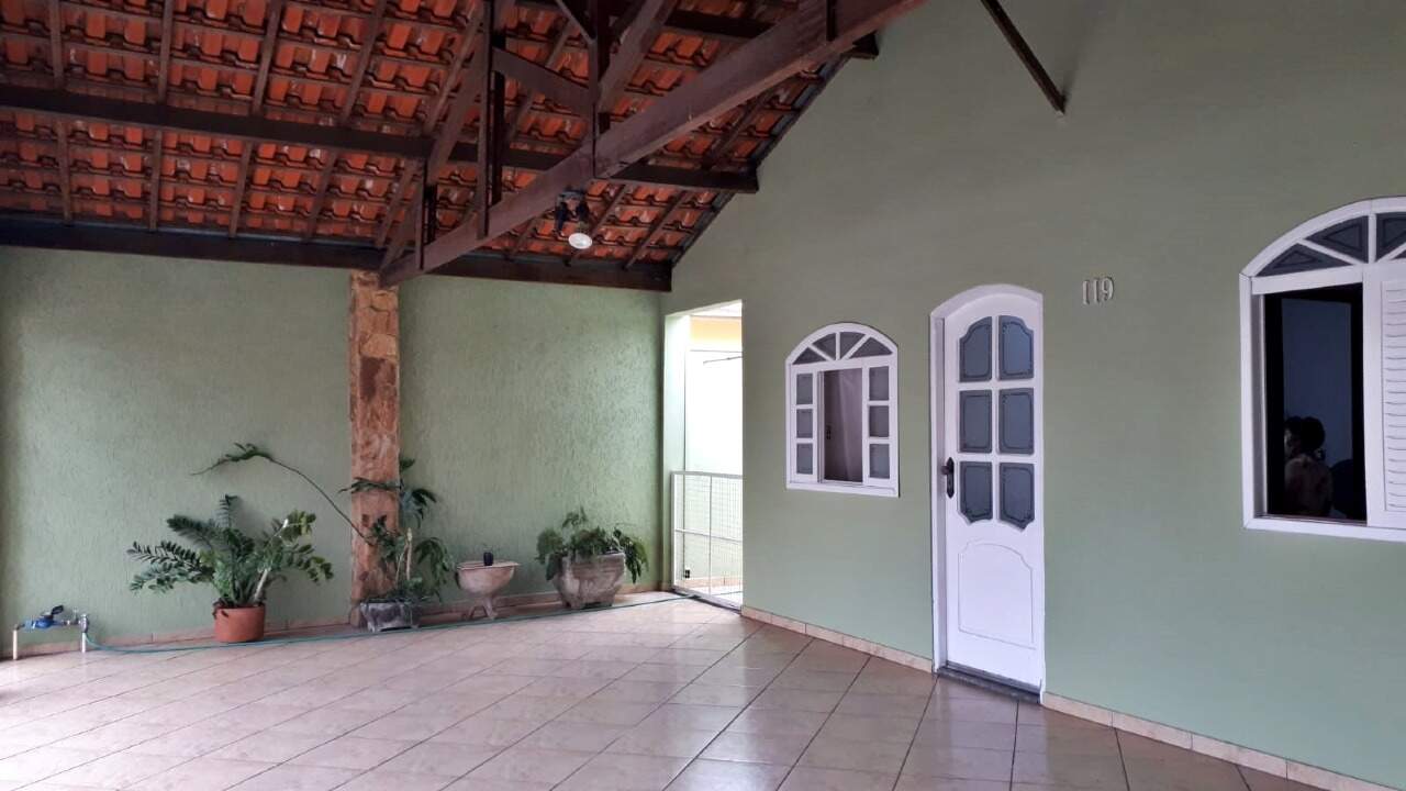 Casa à venda, 3 quartos, sendo 1 suíte, 2 vagas, no bairro Conjunto Residencial Mário Dedini em Piracicaba - SP