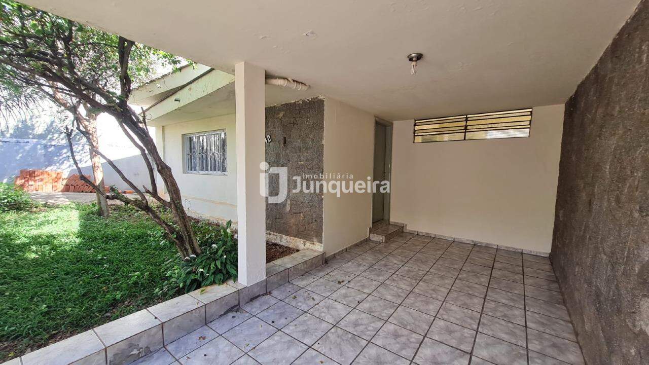 Casa para alugar, 3 quartos, 2 vagas, no bairro Jardim Europa em Piracicaba - SP