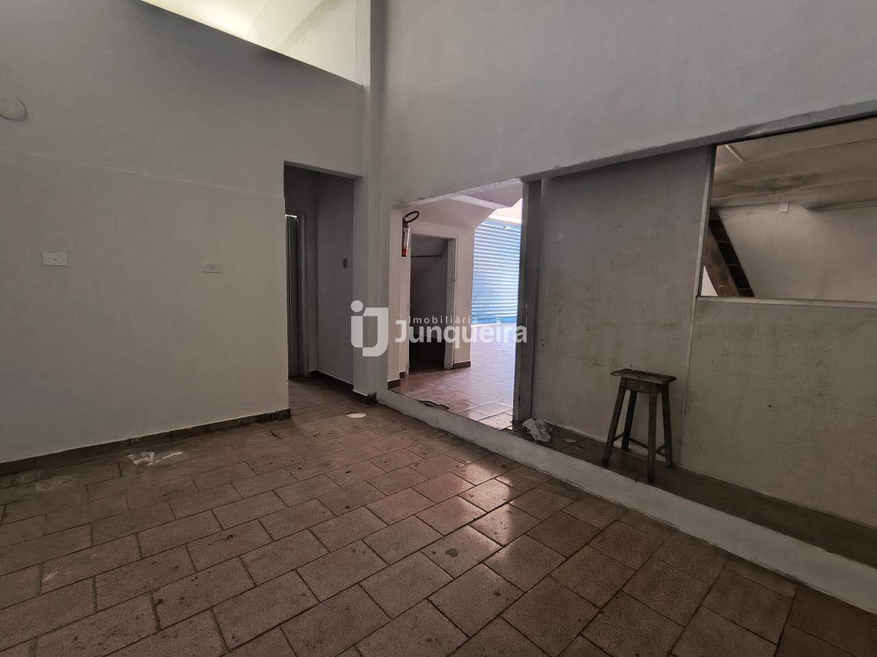 Salão para alugar, no bairro Cidade Alta em Piracicaba - SP