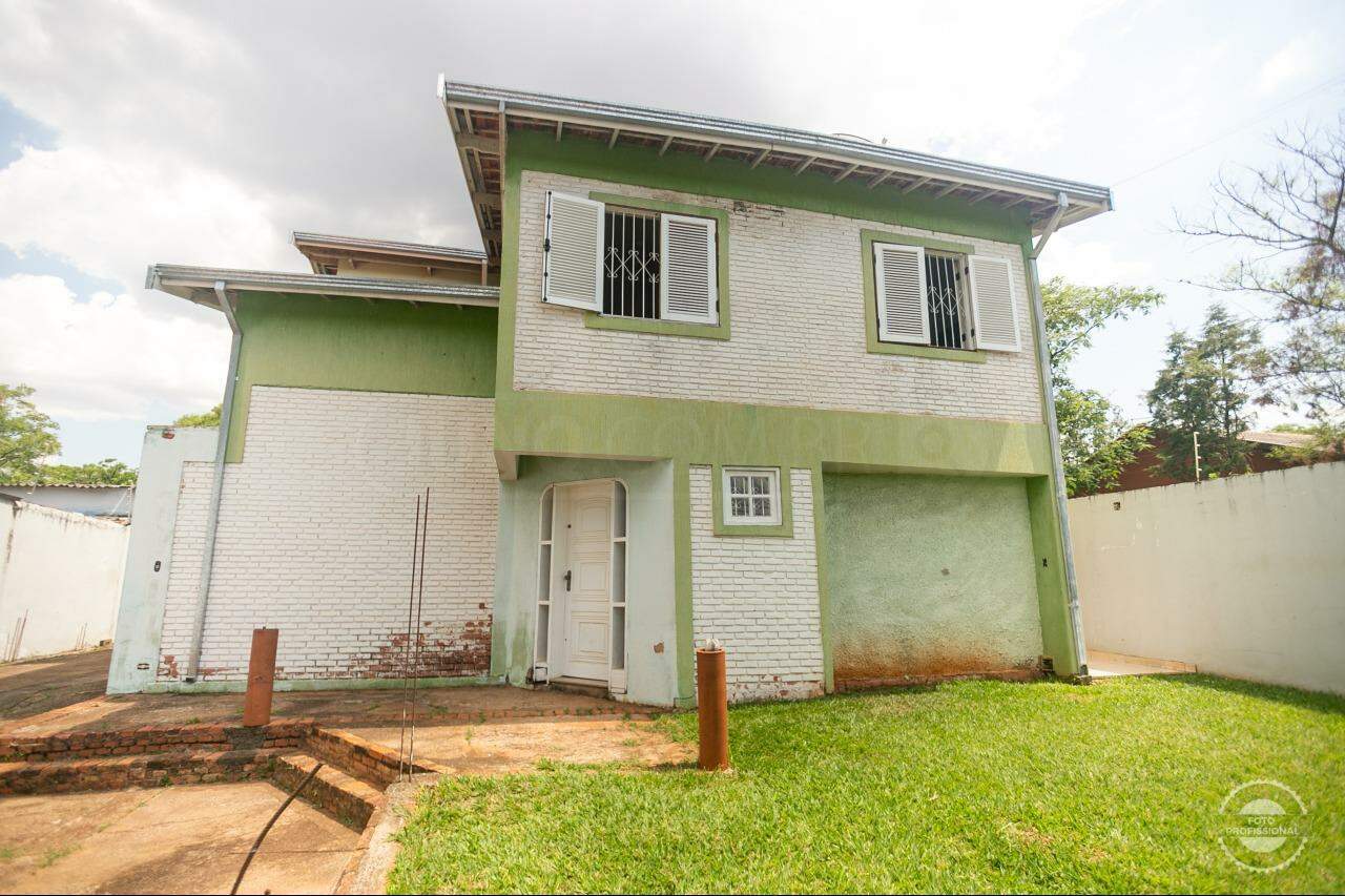 Casa à venda, 3 quartos, sendo 1 suíte, 10 vagas, no bairro Santa Rita em Piracicaba - SP