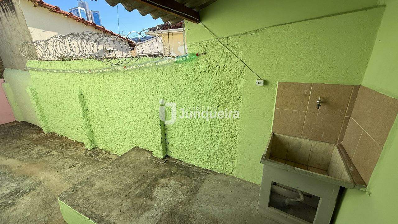Casa para alugar, 2 quartos, no bairro Cidade Alta em Piracicaba - SP